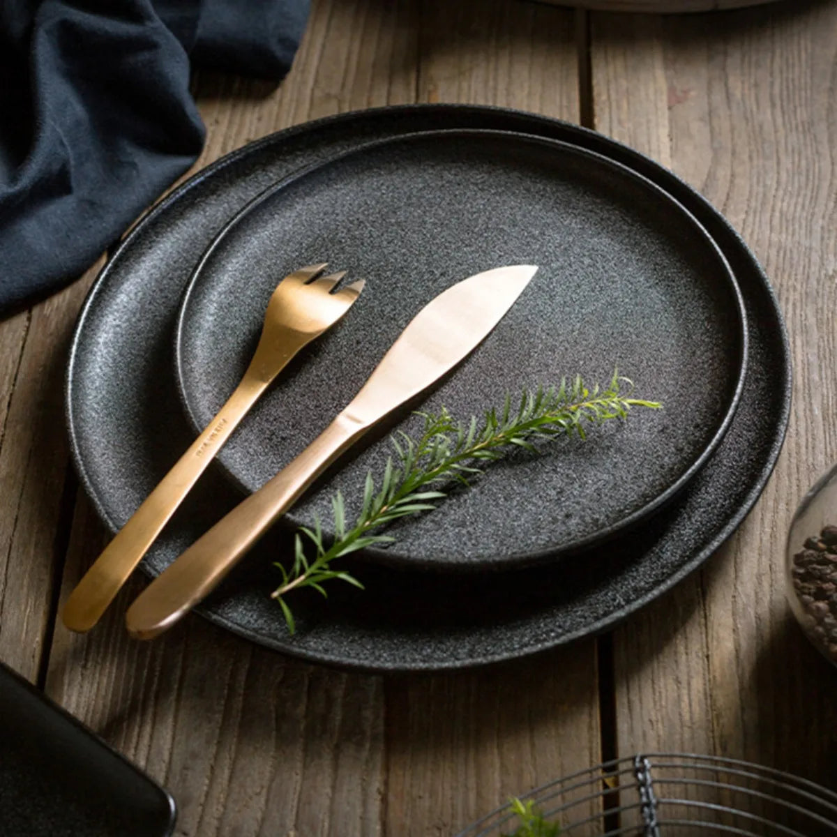 Black Japanese Dinnerware Set