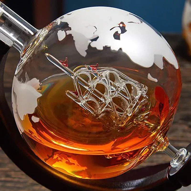 Globe Decanter Gift Set